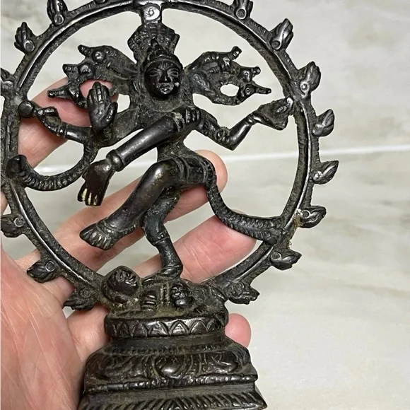 Vintage Bronze Nataraja Dancing Shiva Hindu Statue - Picture 5 of 9